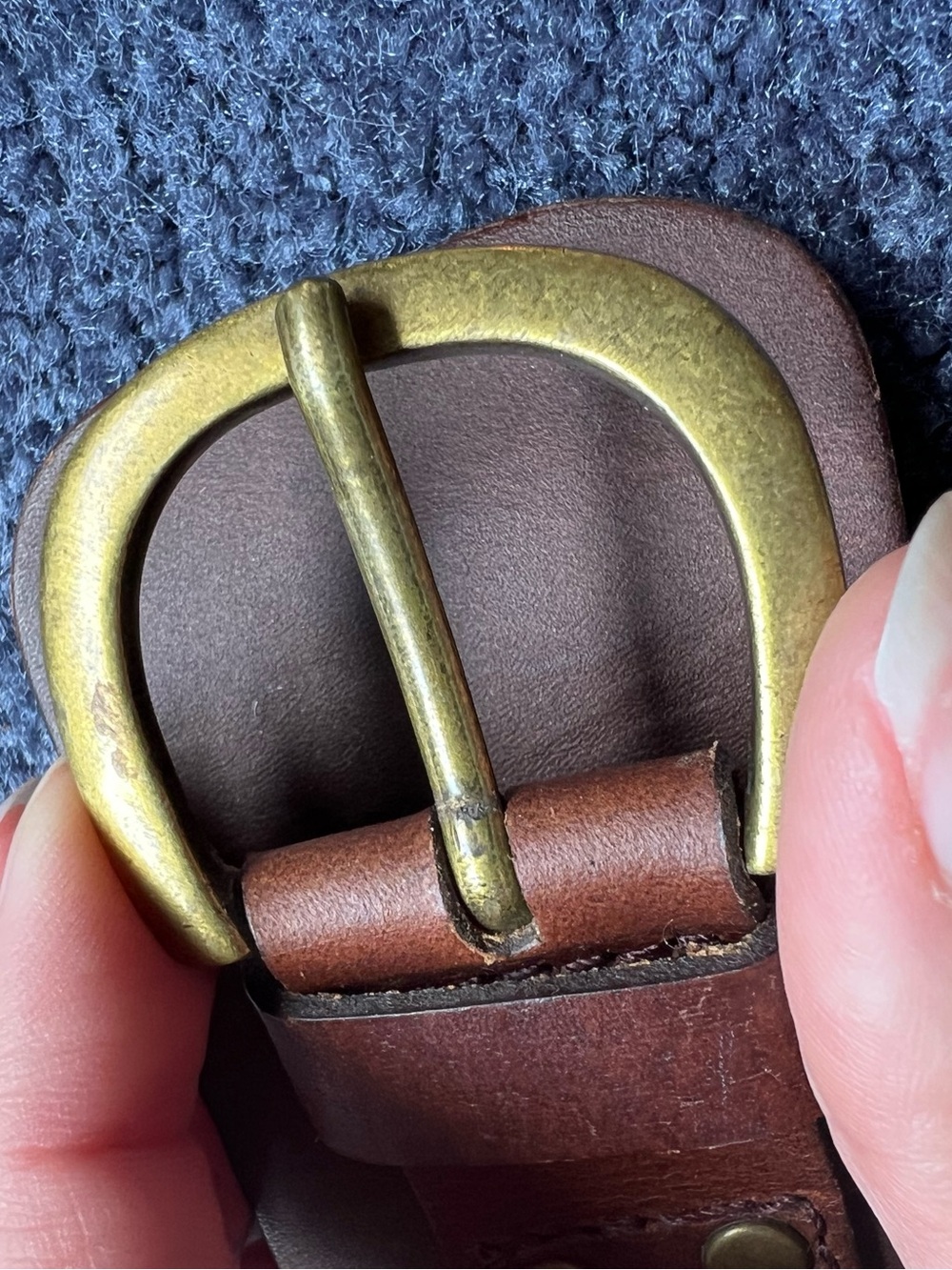 Vintage 1950s Style Women’s Brown Leather Belt with Brass-Tone Buckle - Picture 11 of 14